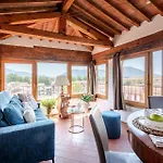 Horizon Panoramic Penthouse With Elevator In Apartment Lucca