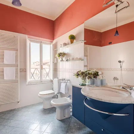 Horizon Panoramic Penthouse With Elevator In Διαμέρισμα *