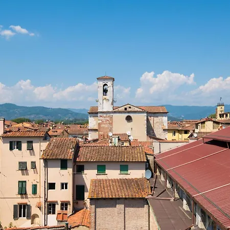 Horizon Panoramic Penthouse With Elevator In Apartment