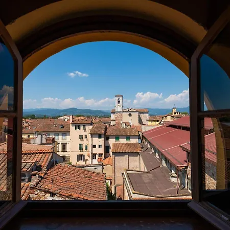 Horizon Panoramic Penthouse With Elevator In
