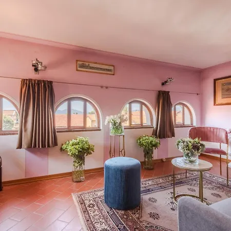 Apartment Horizon Panoramic Penthouse With Elevator In Lucca