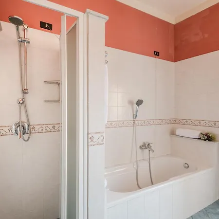 Horizon Panoramic Penthouse With Elevator In * Lucca